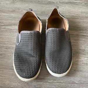 Olukai Pehuea Collapsible Heel Slip on Shoe Girls Gray Size 1